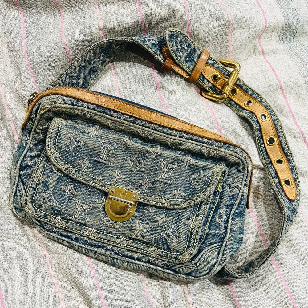 Louis Vuitton Denim Bumbag Monogram LV 🔥🔥🔥